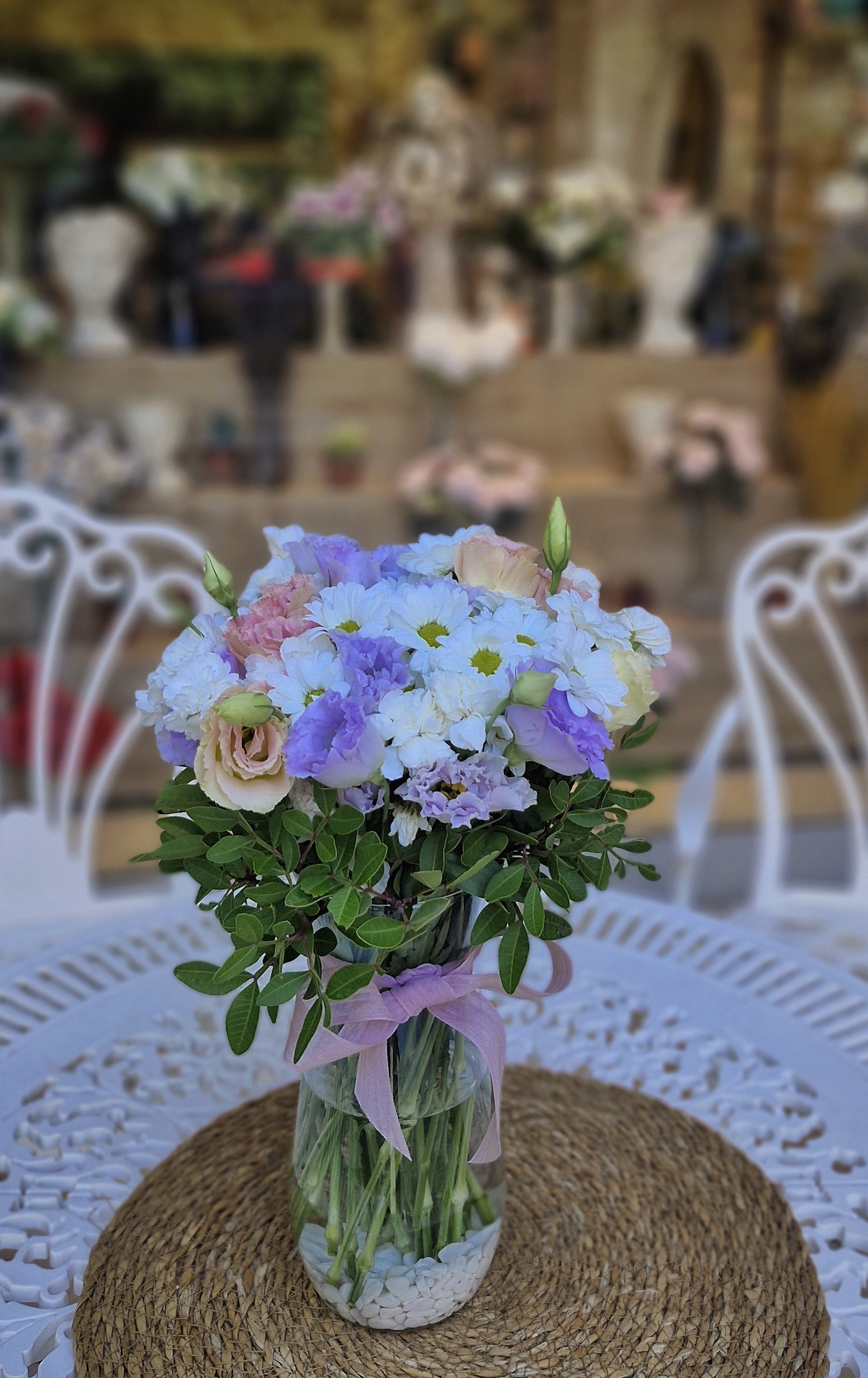 Vazoda Mevsim Çiçekleri