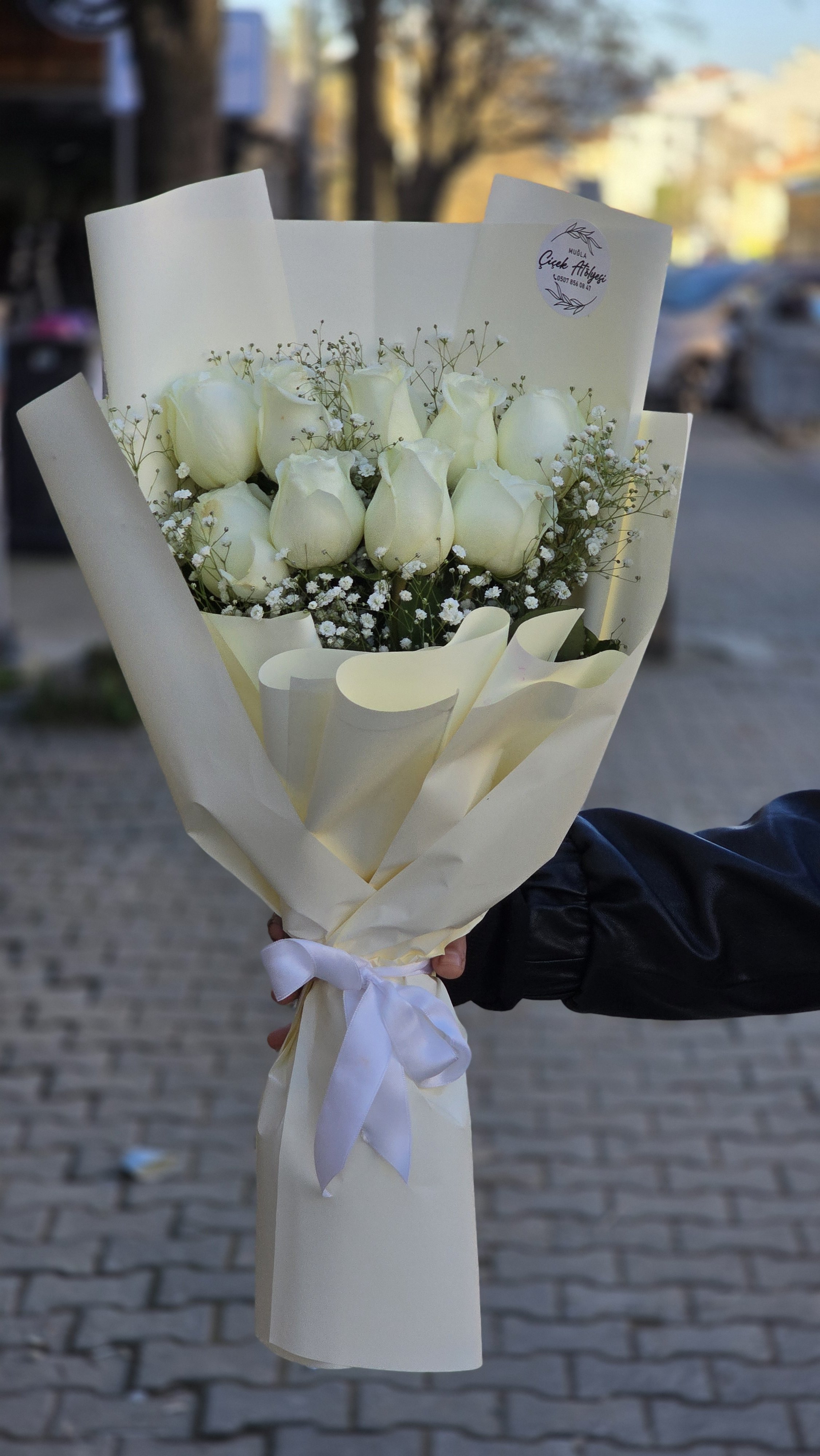 Sade Beyaz Gül Buketi (9lu)