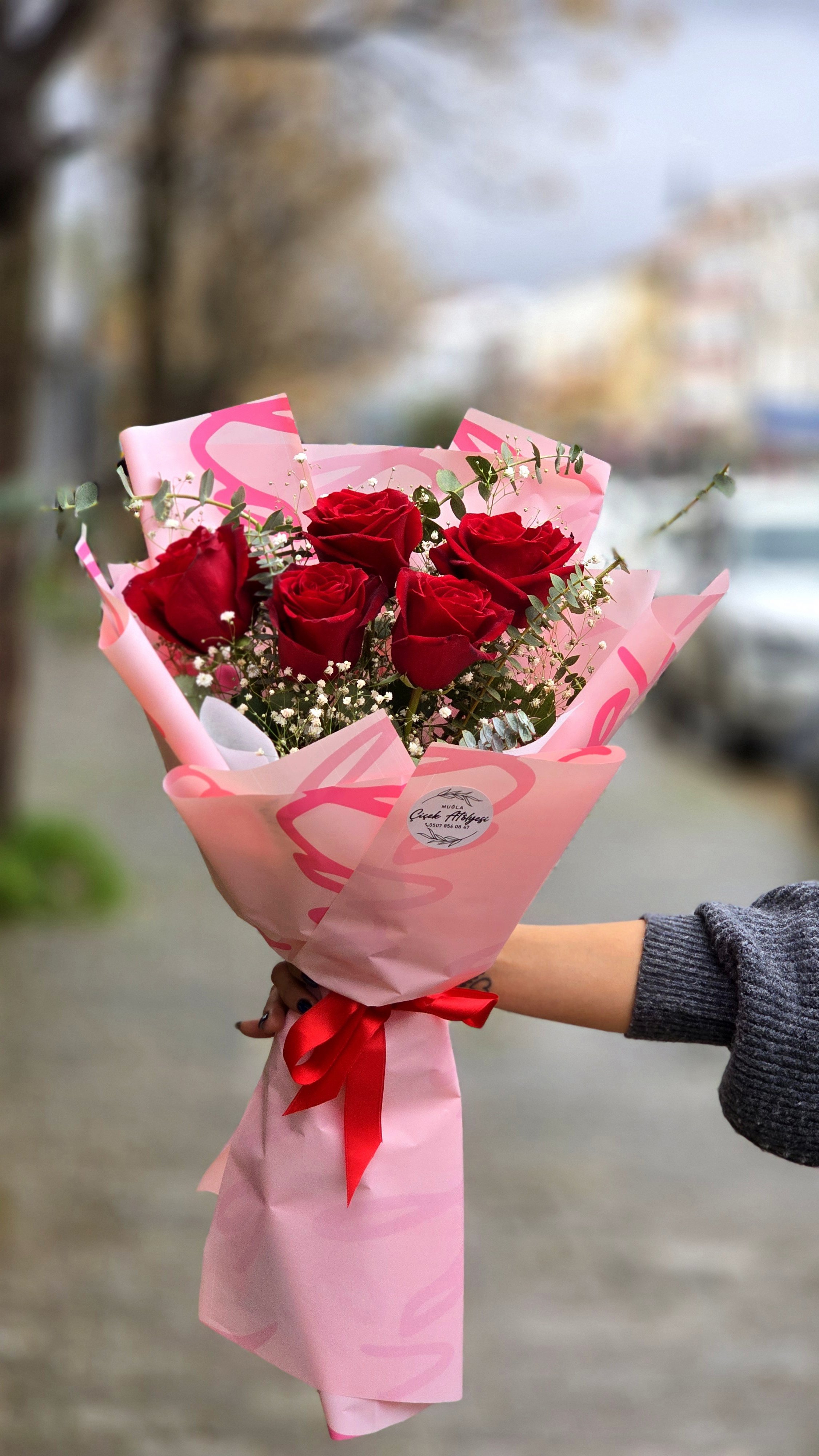 6'lı Kırmızı Gül Buketi